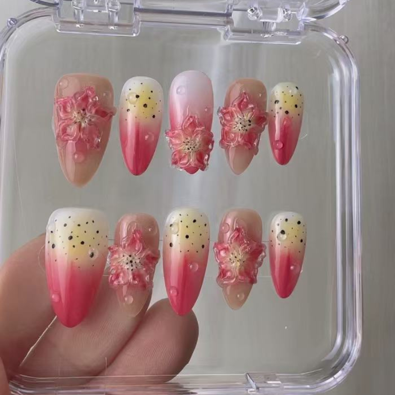 Almond 3d style nails 05