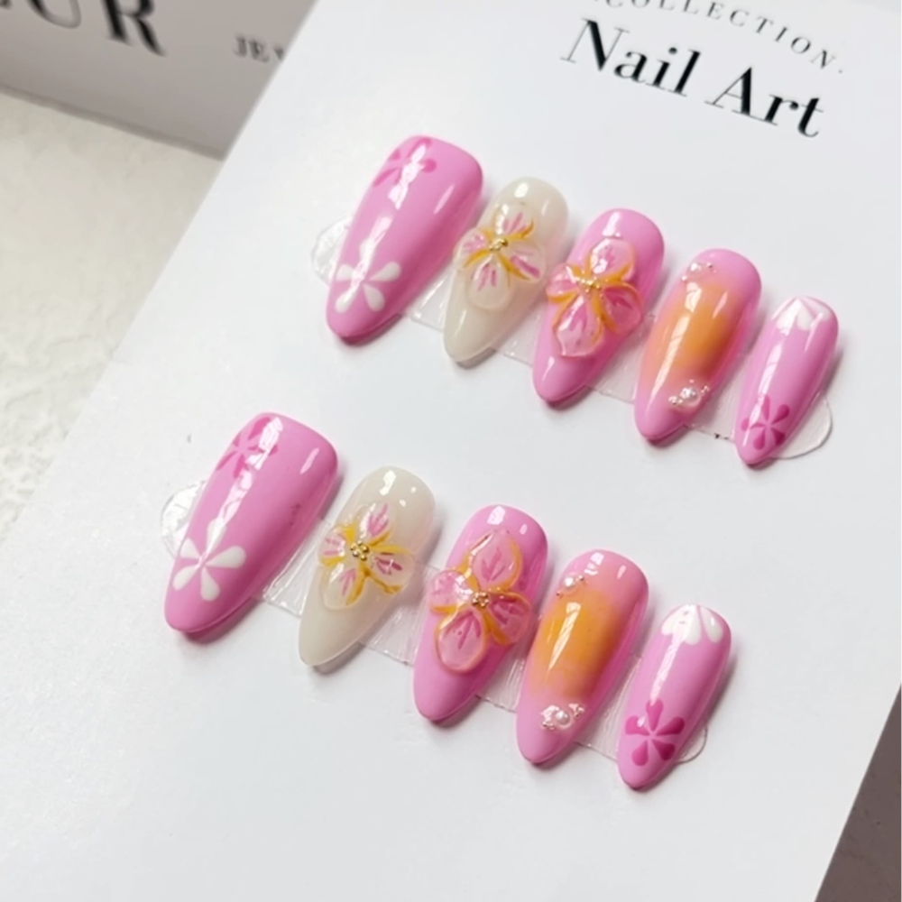 Almond 3d style nails 12